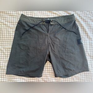 Men’s IPD board shorts